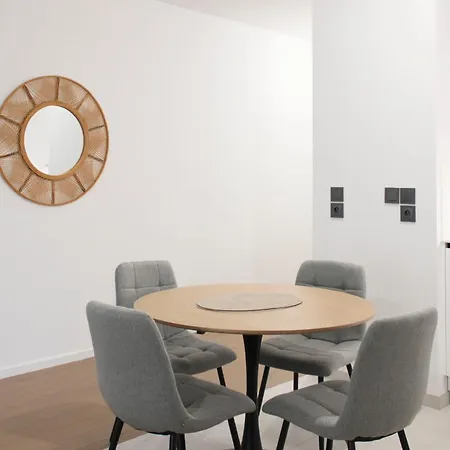 Apartman Modern In For 4 People